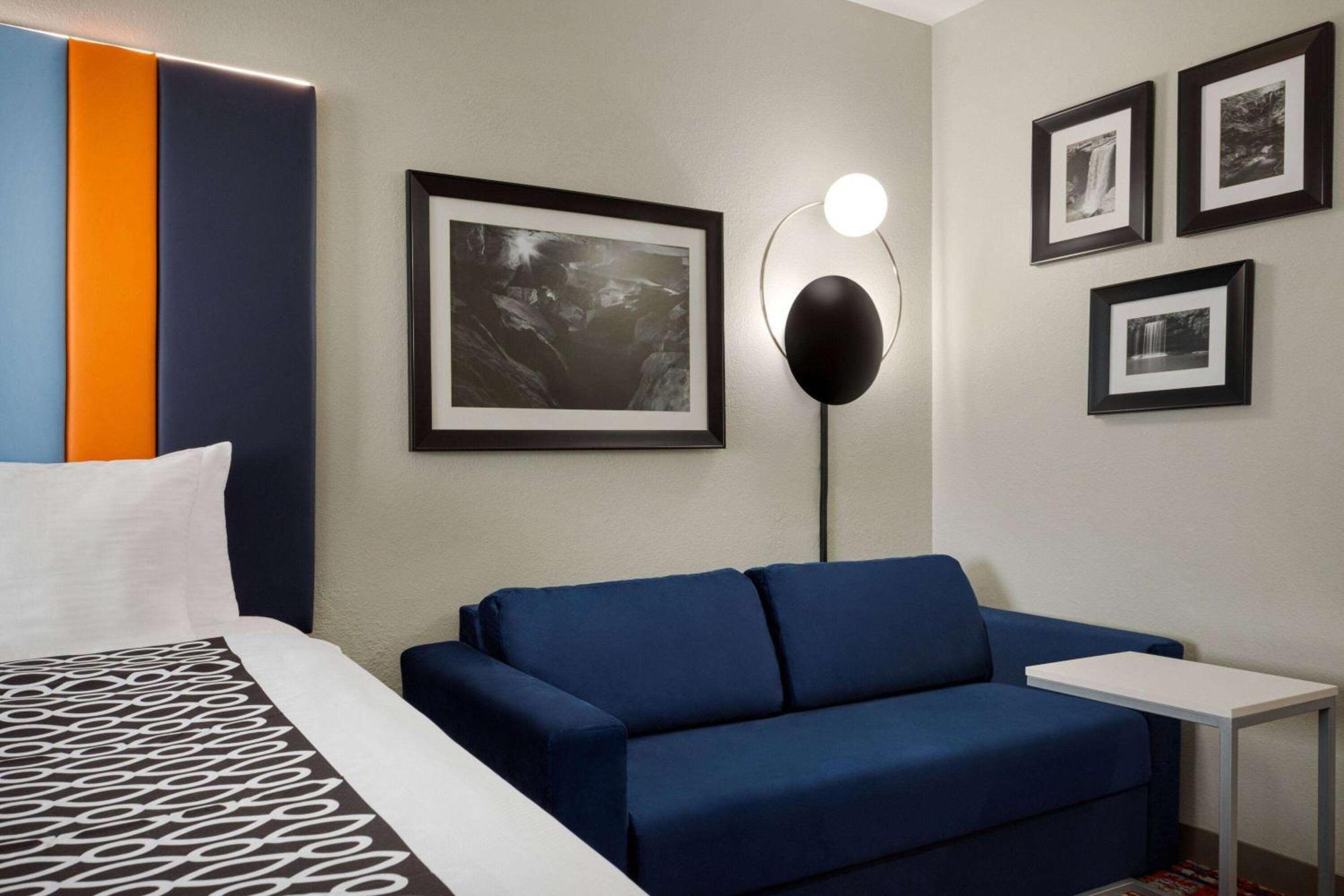 La Quinta By Wyndham Oxford - Anniston Hotel Buitenkant foto