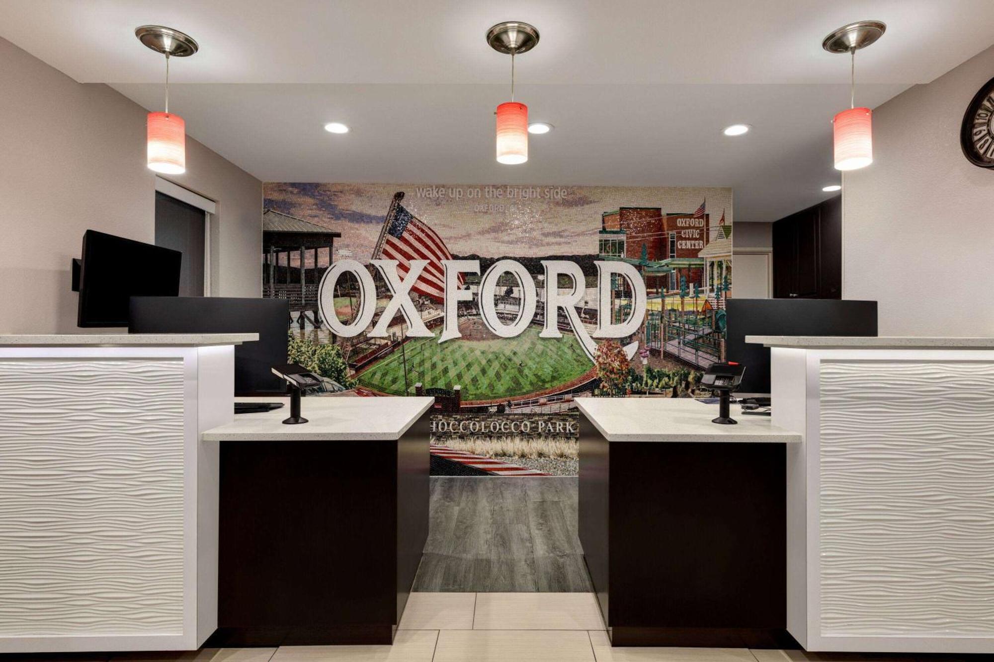 La Quinta By Wyndham Oxford - Anniston Hotel Buitenkant foto